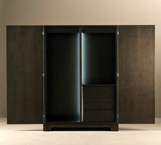 Cupboard 04014