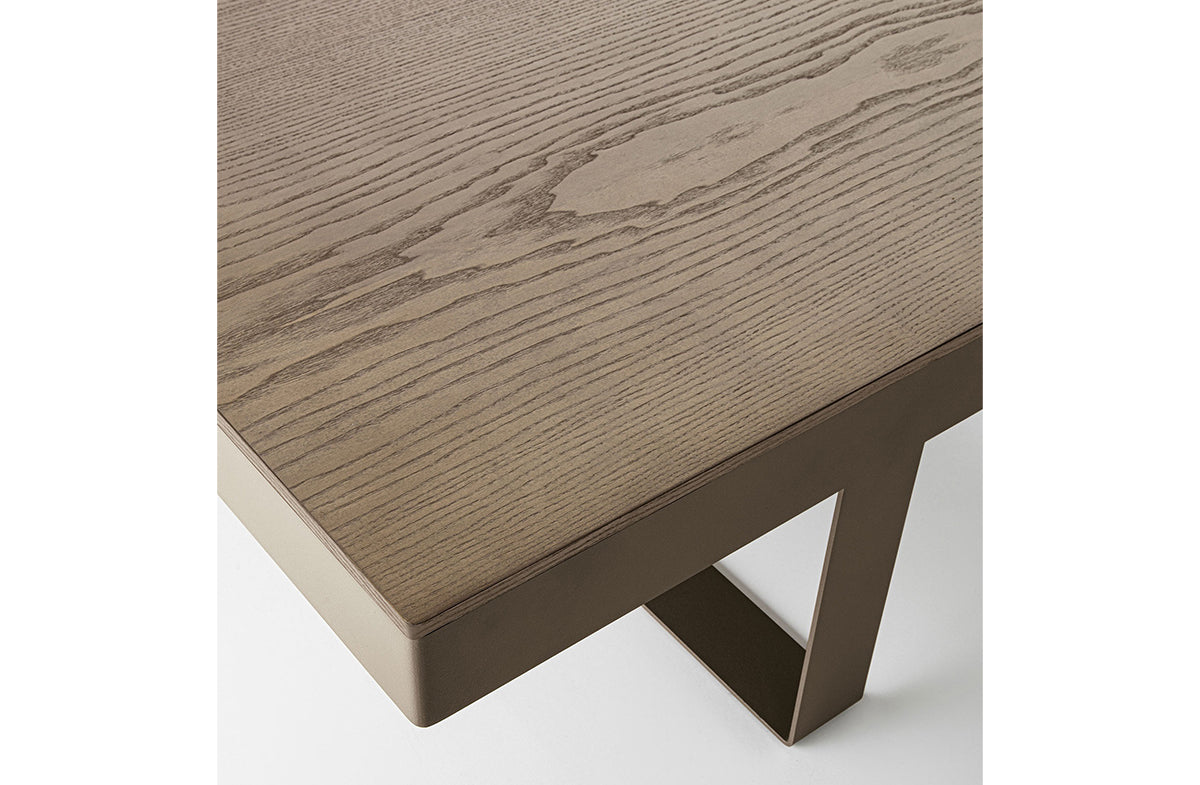 Table Collection 02284