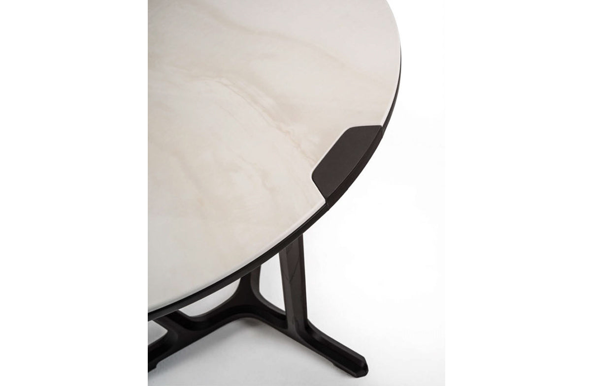 Table Collection 02295