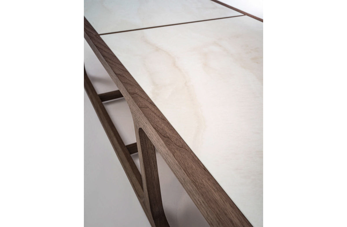 Table Collection 02296