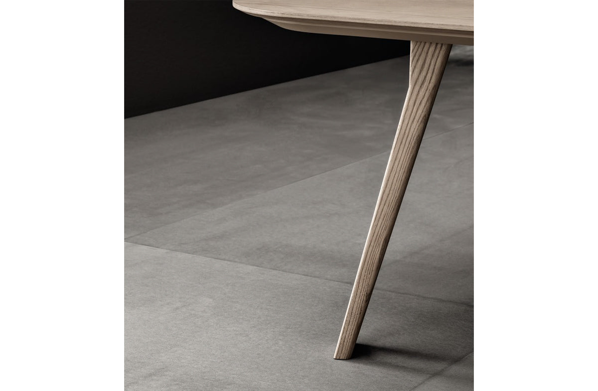 Dining Table 02322