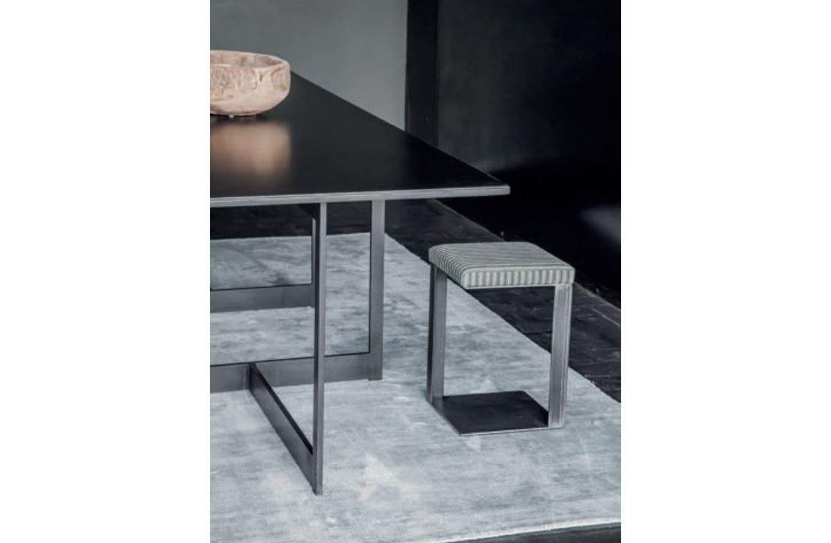 Dining Table 02400