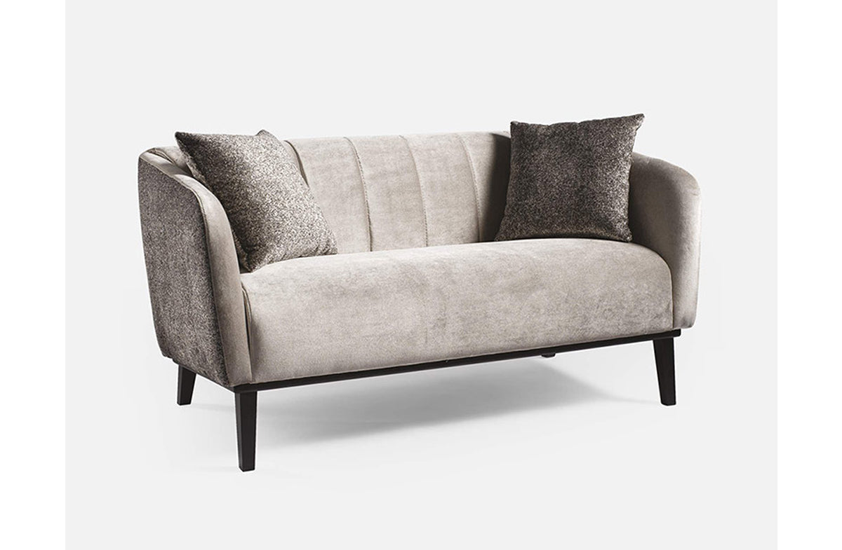 Loveseat 02424