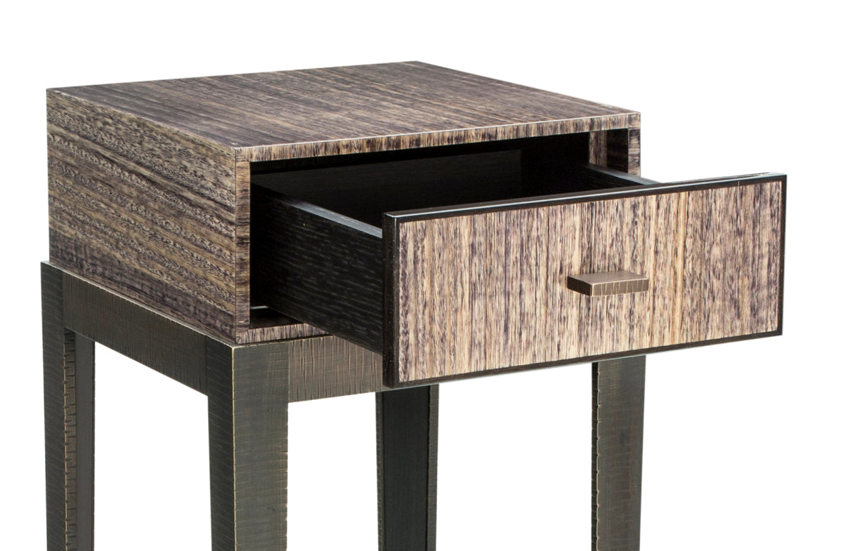 Pedestal 04307