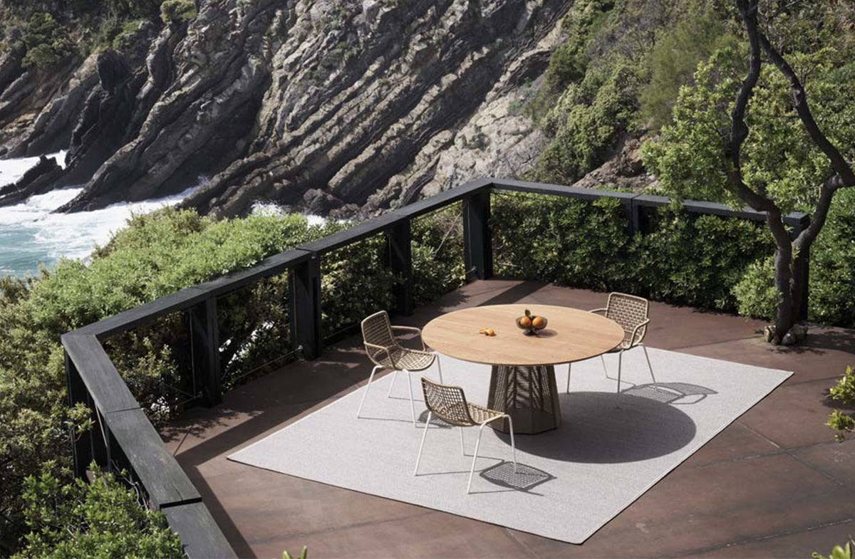 Outdoor Dining Table 04610