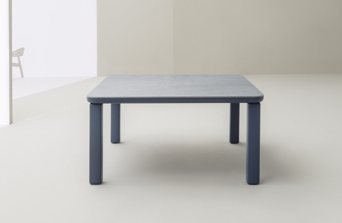 Outdoor Dining Table 04648