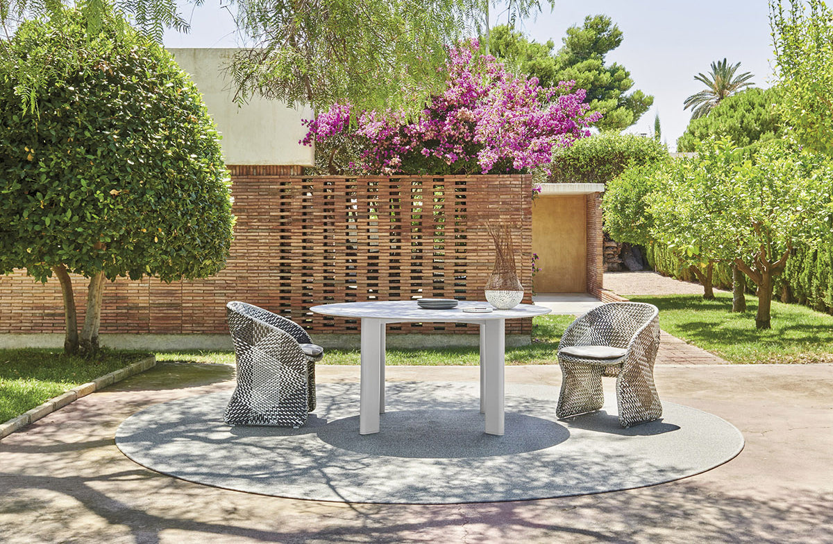 Outdoor Dining Table 04659