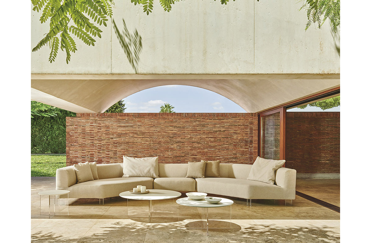 Outdoor Table Collection 04665