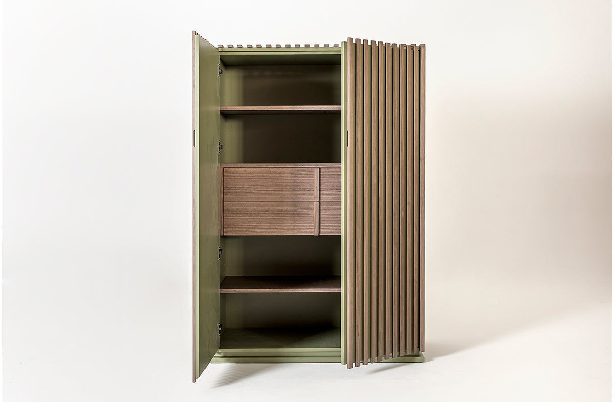 Cabinet 04901