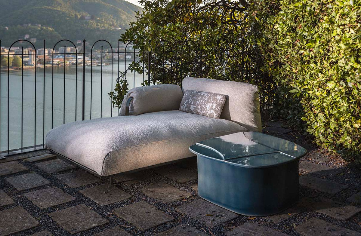 Outdoor Table Collection 08724