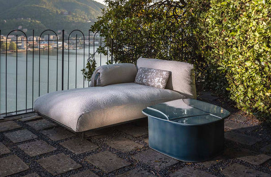 Outdoor Table Collection 08724