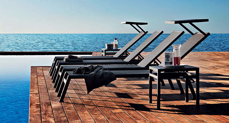 Outdoor Table Collection 09504