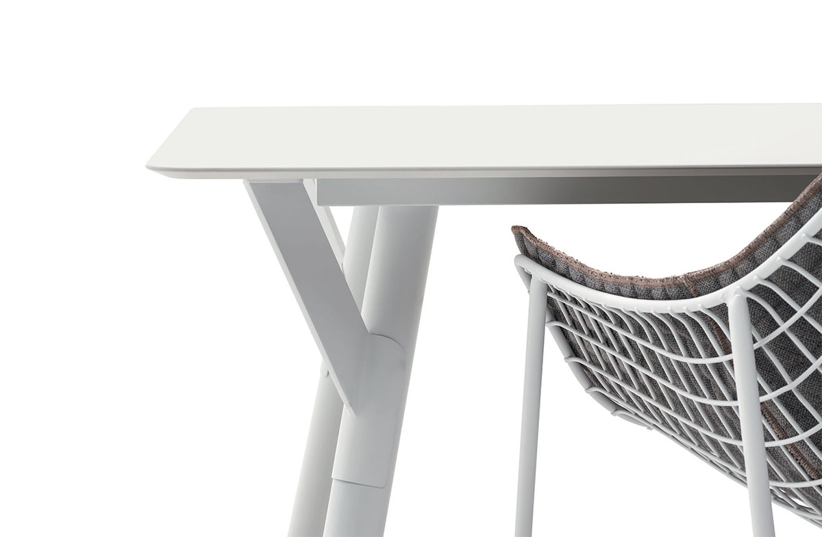 Outdoor Dining Table 09529