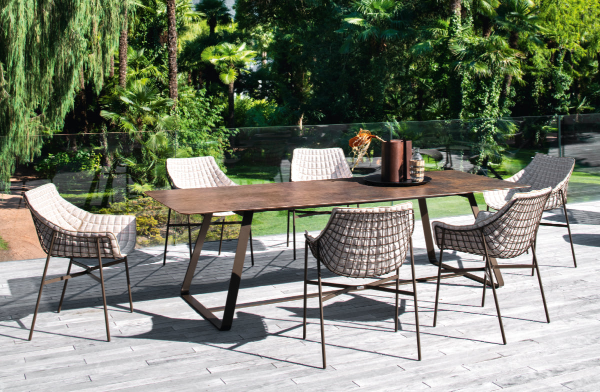 Outdoor Dining Table 09531