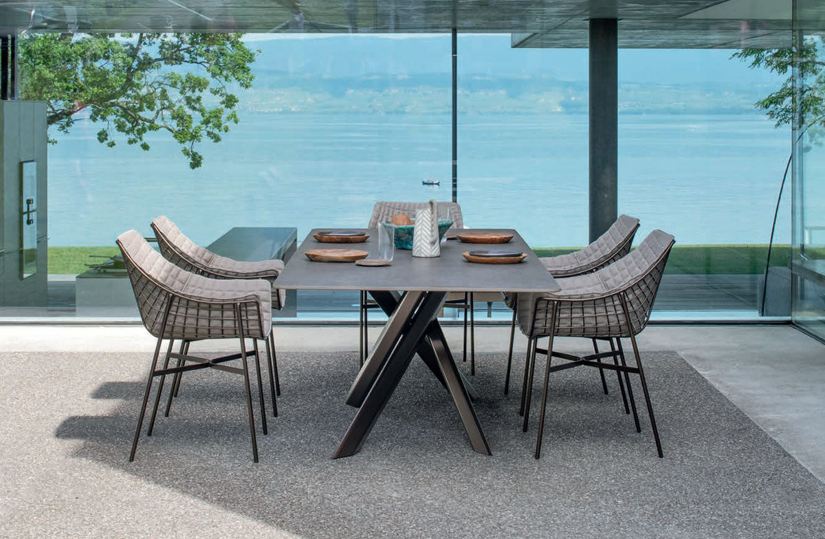 Outdoor Dining Table 09560