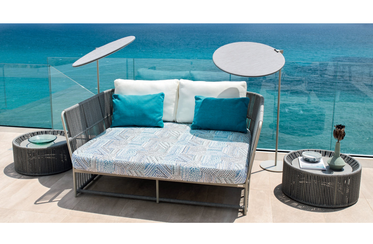 Outdoor Coffee Table 09573