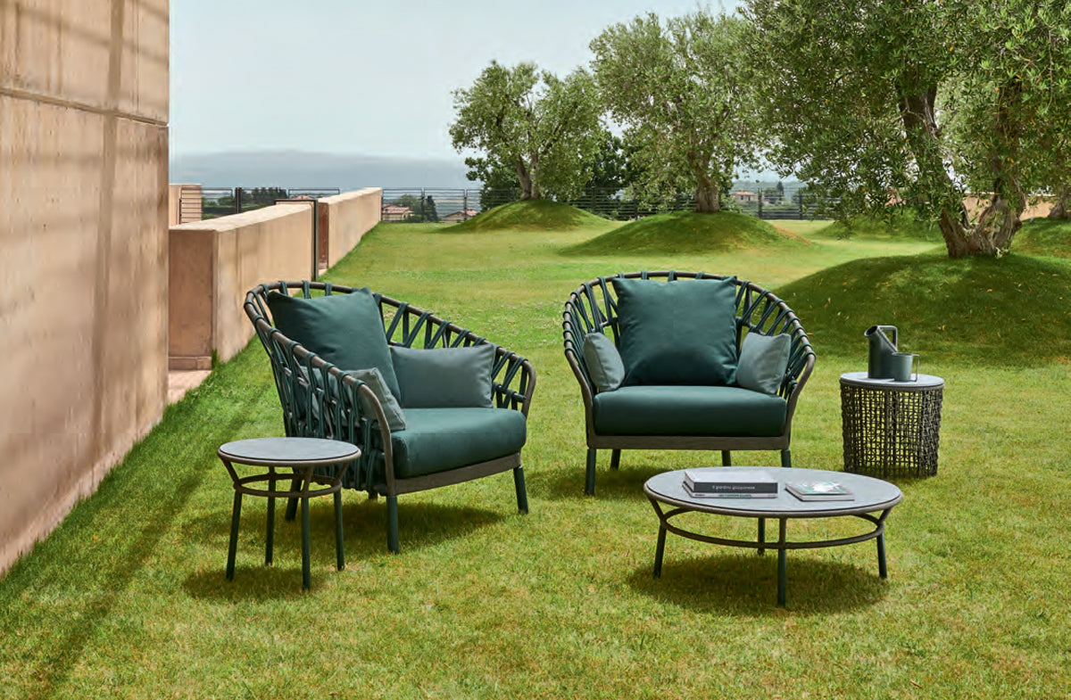 Outdoor Table Collection 09601