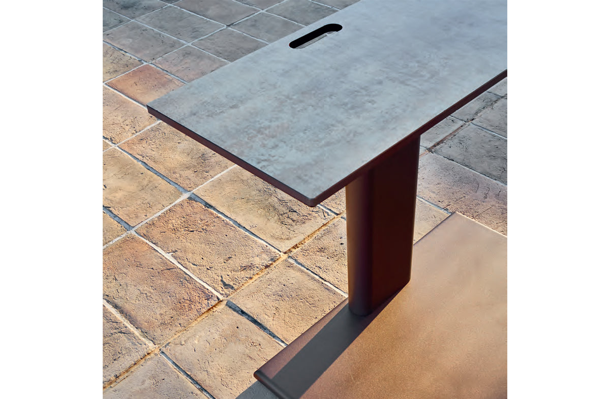 Outdoor Cafe Table 09606