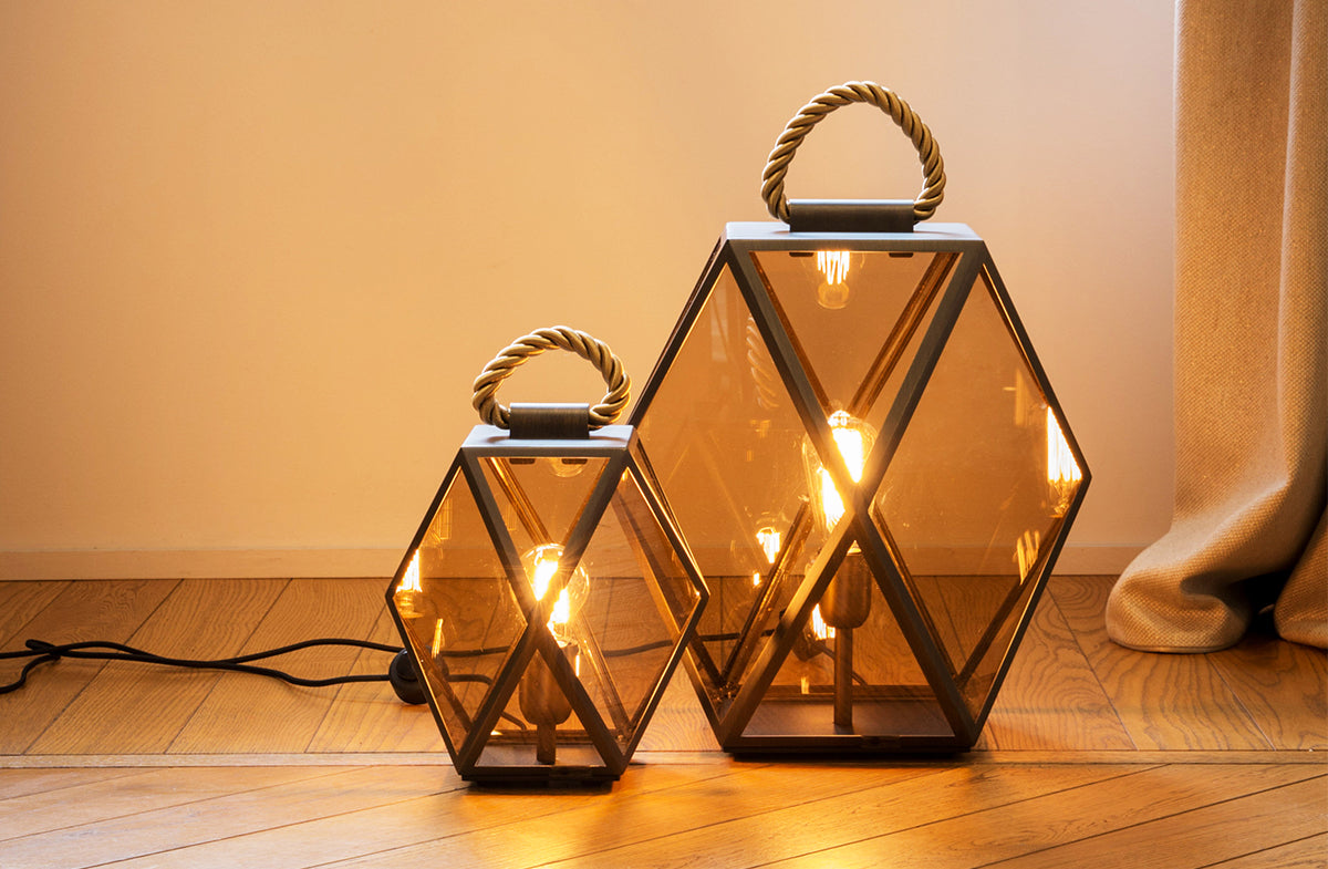 Indoor/Outdoor Floor Lamp 10010