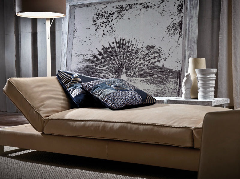 Ottoman/ Chaise 10290