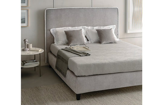 Bed 10886