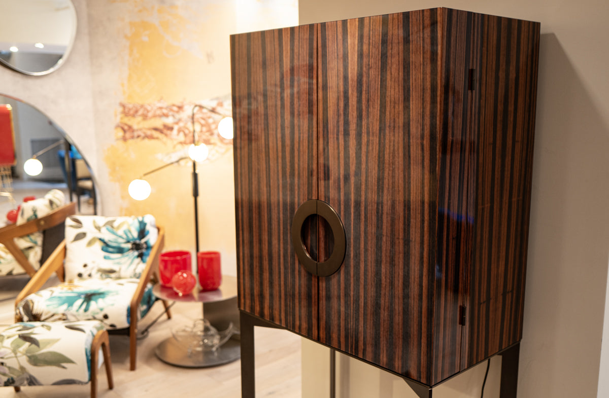 Bar Unit 11028 Floor Model