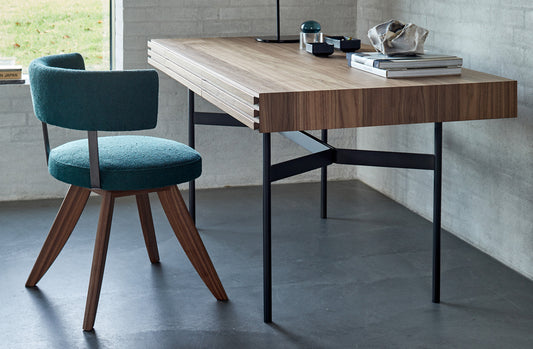 Desk 13685