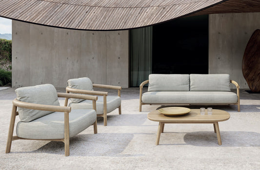 Outdoor Seating 18108