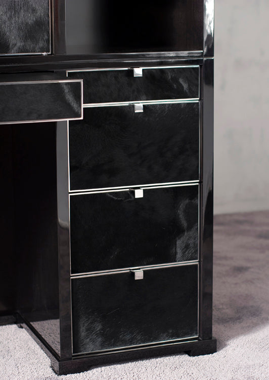 Desk  00268