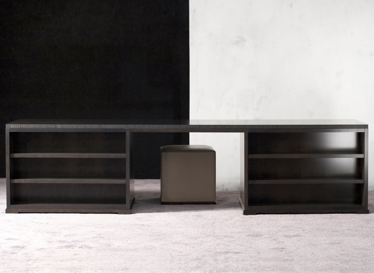 Desk  00358