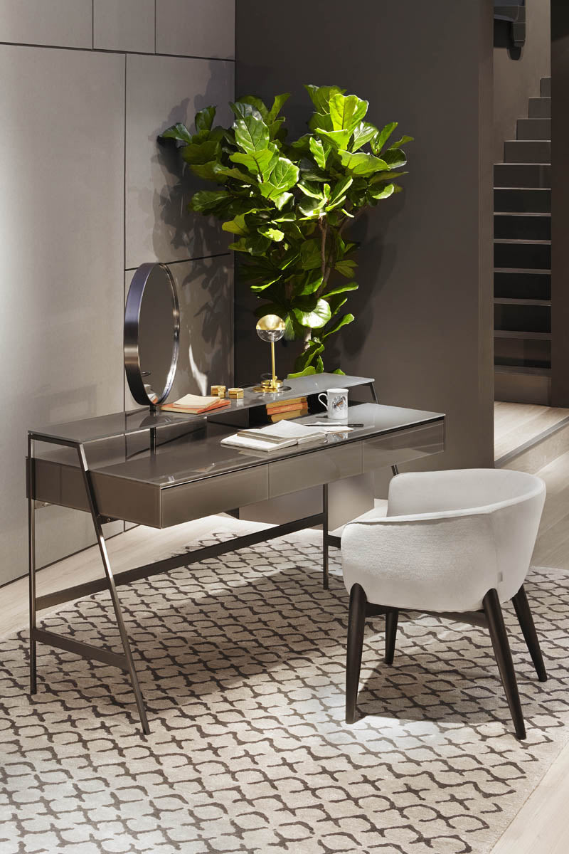 Desk 01370