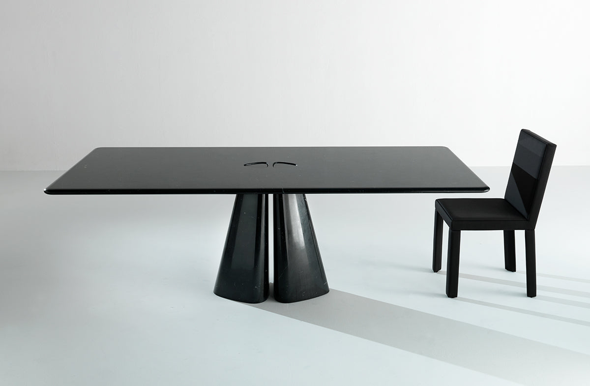 Dining Table 01945