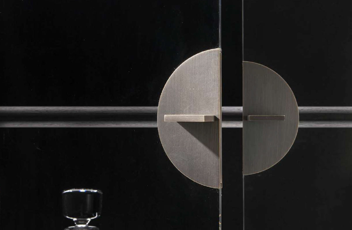 Cabinet 02005