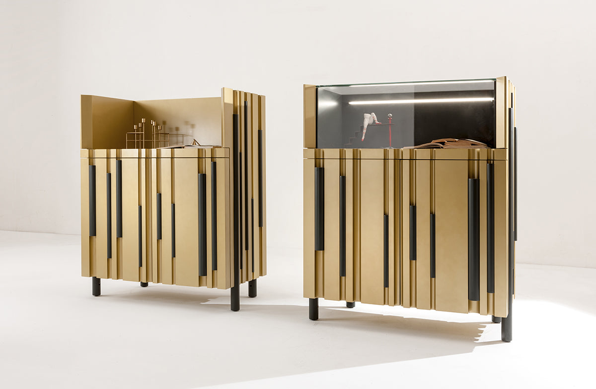 Cabinet 02011