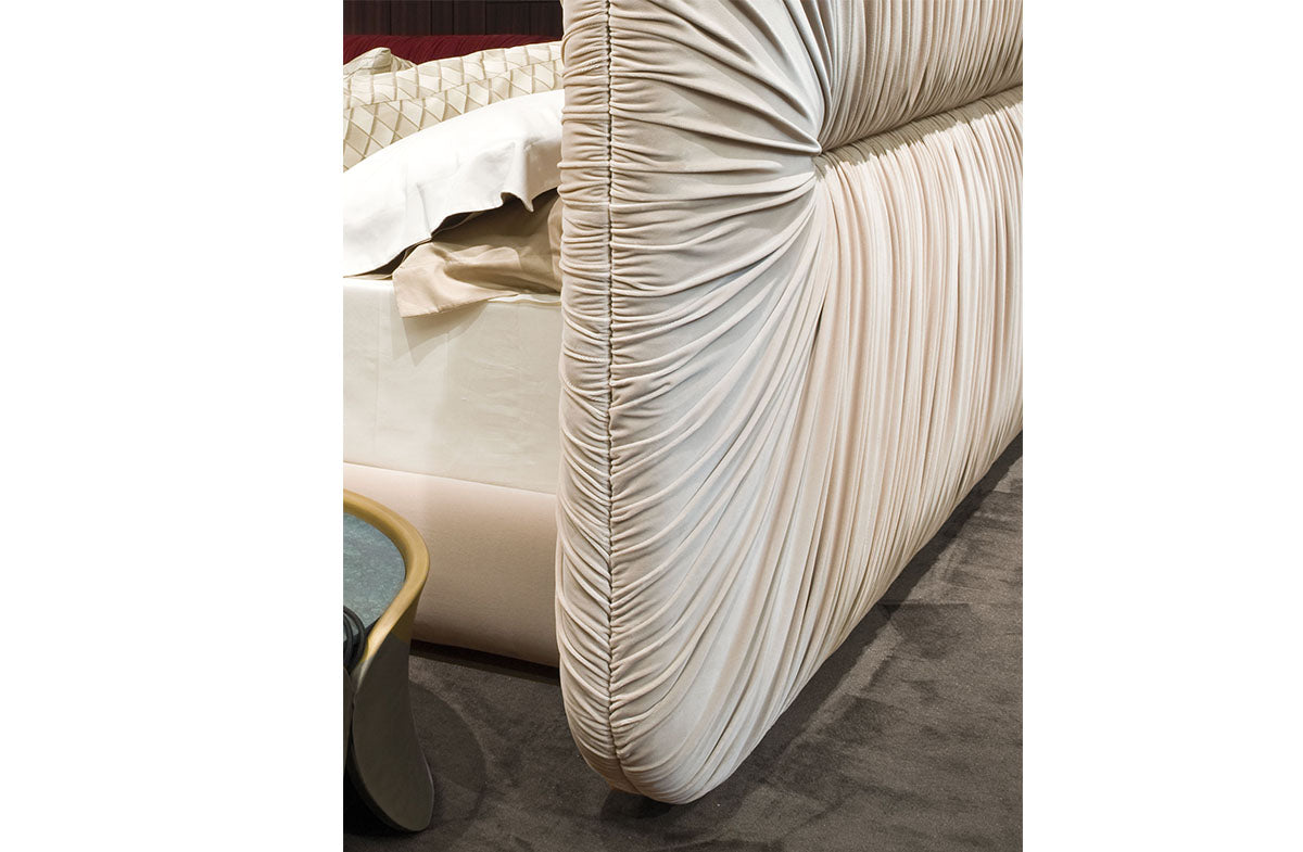 Bed 02050
