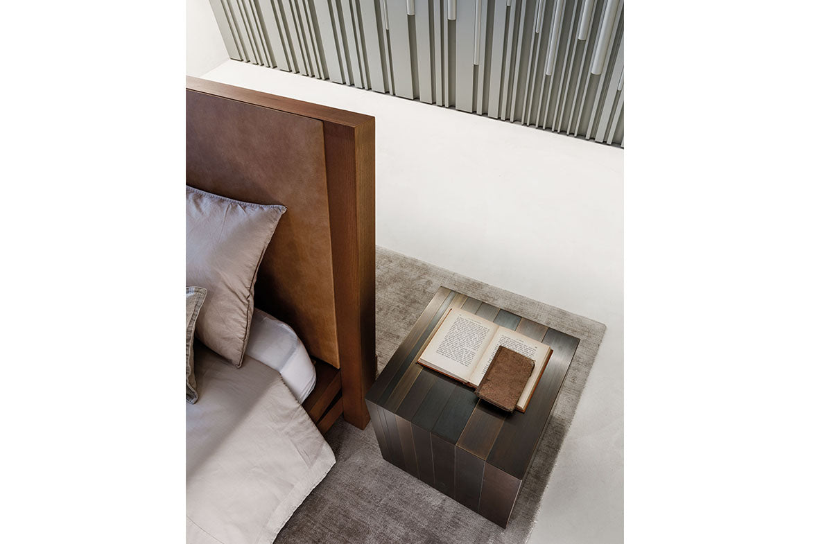 Bed 02051