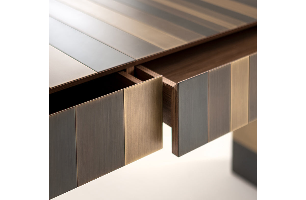 Desk 02082