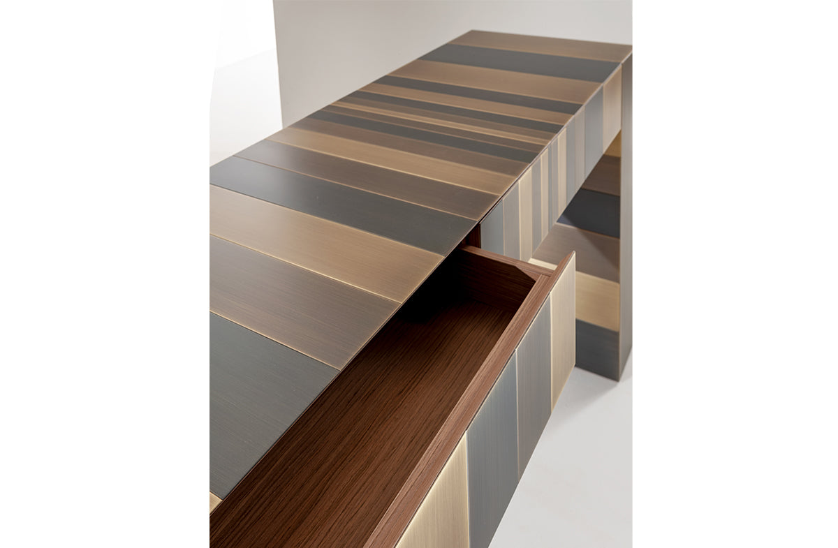 Desk 02082