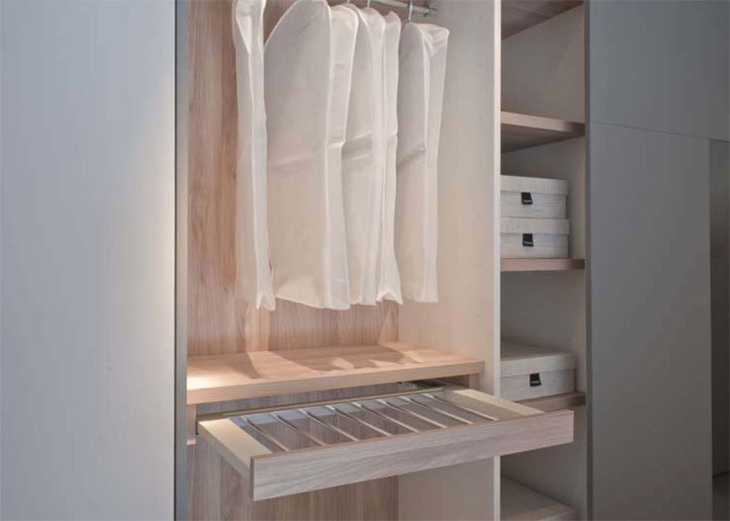 Wardrobe 02224