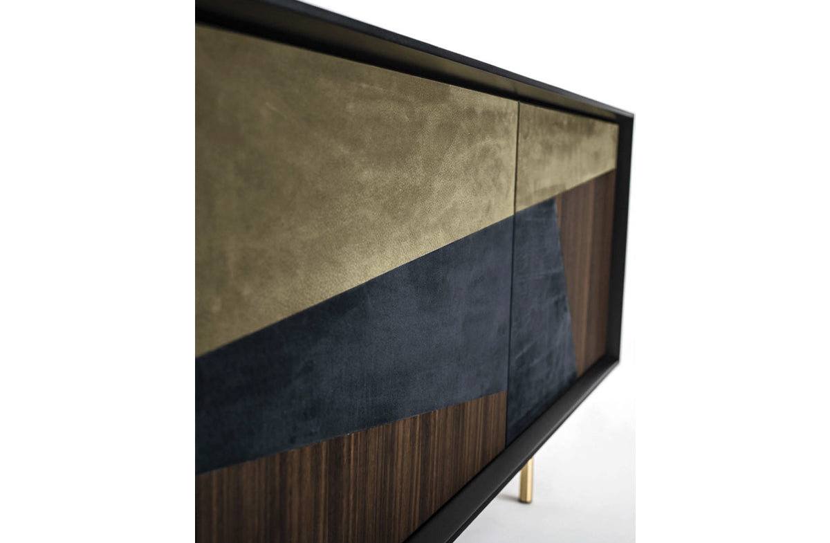 Cabinet 02303