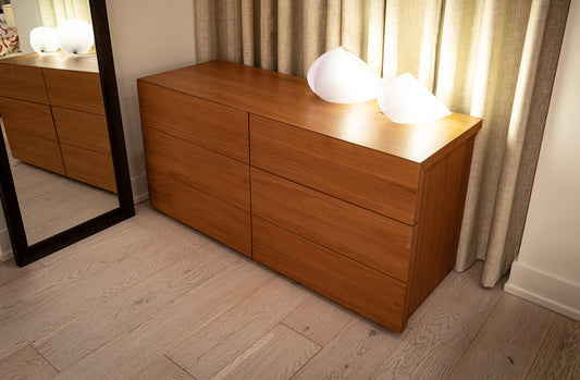 Dresser 02851 Floor Model