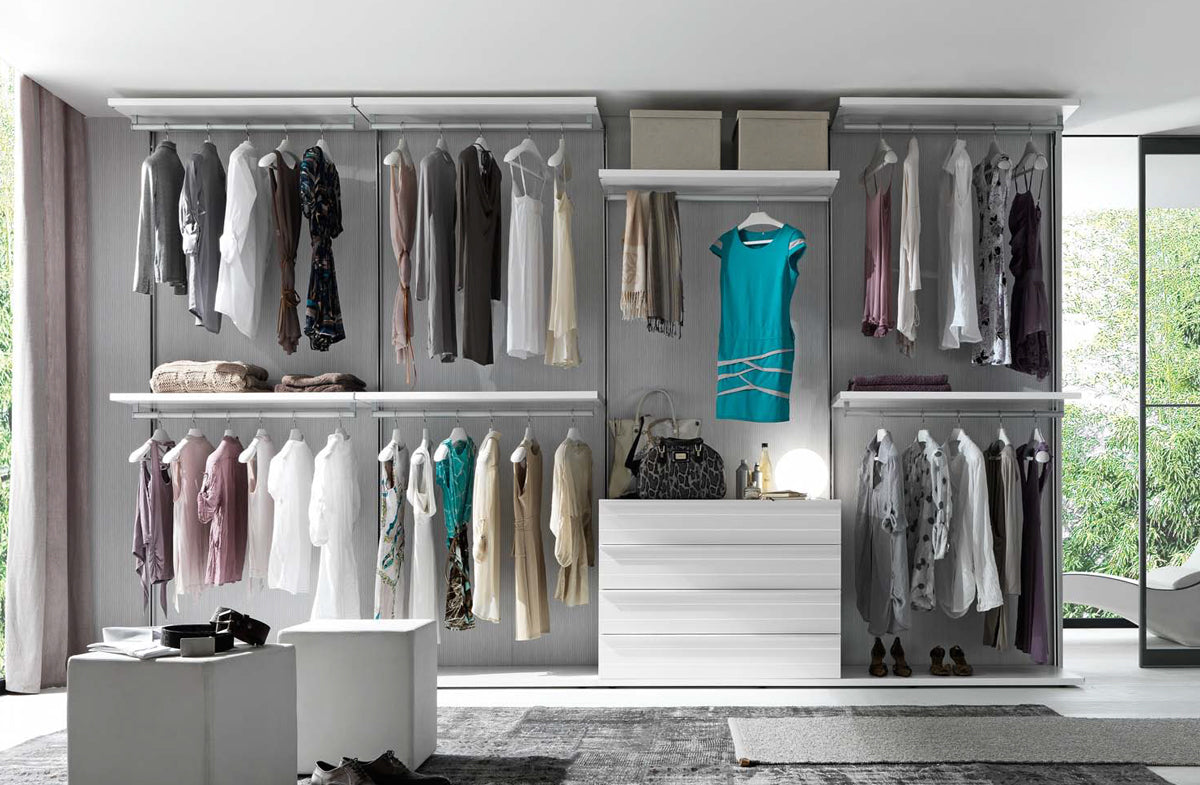 Walk In Closet 02965