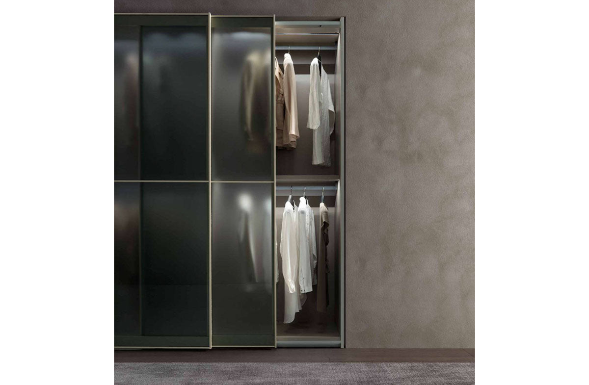 Wardrobe 03033