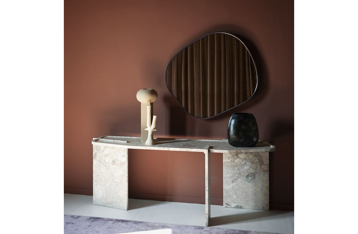 Table Collection 03776