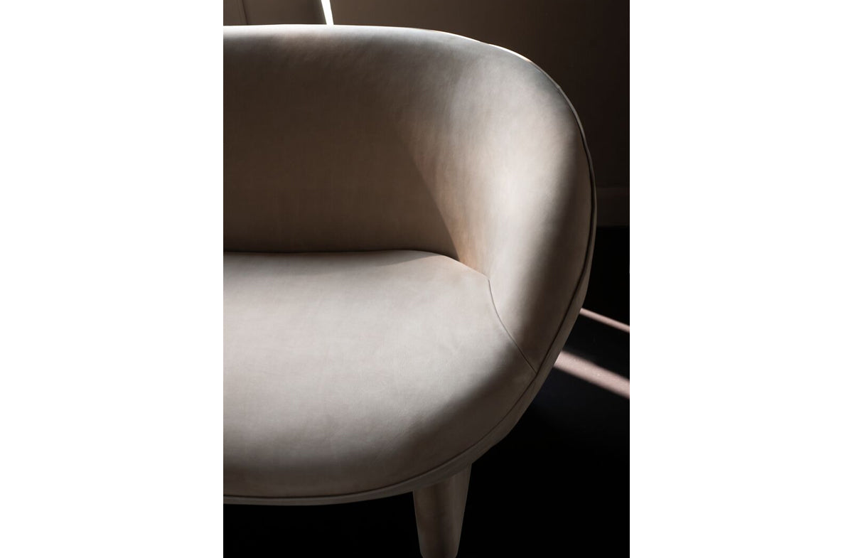 Loveseat 03798