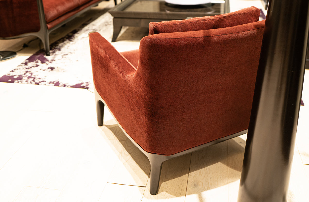 Armchair 04107 Floor Model