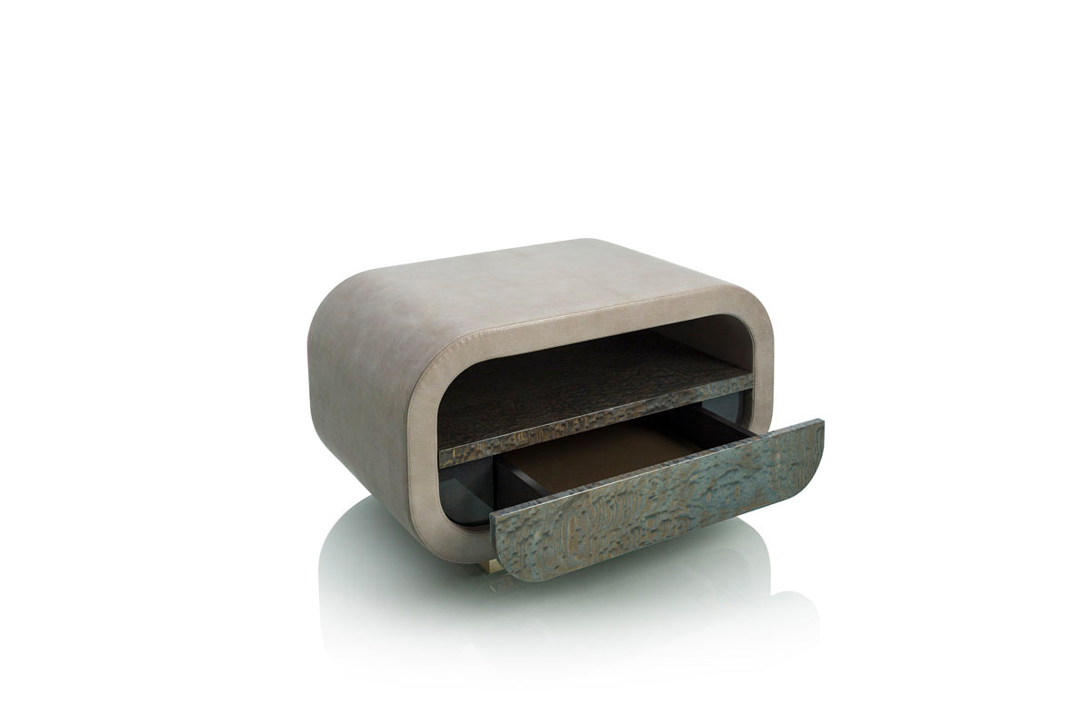 Nightstand 04380