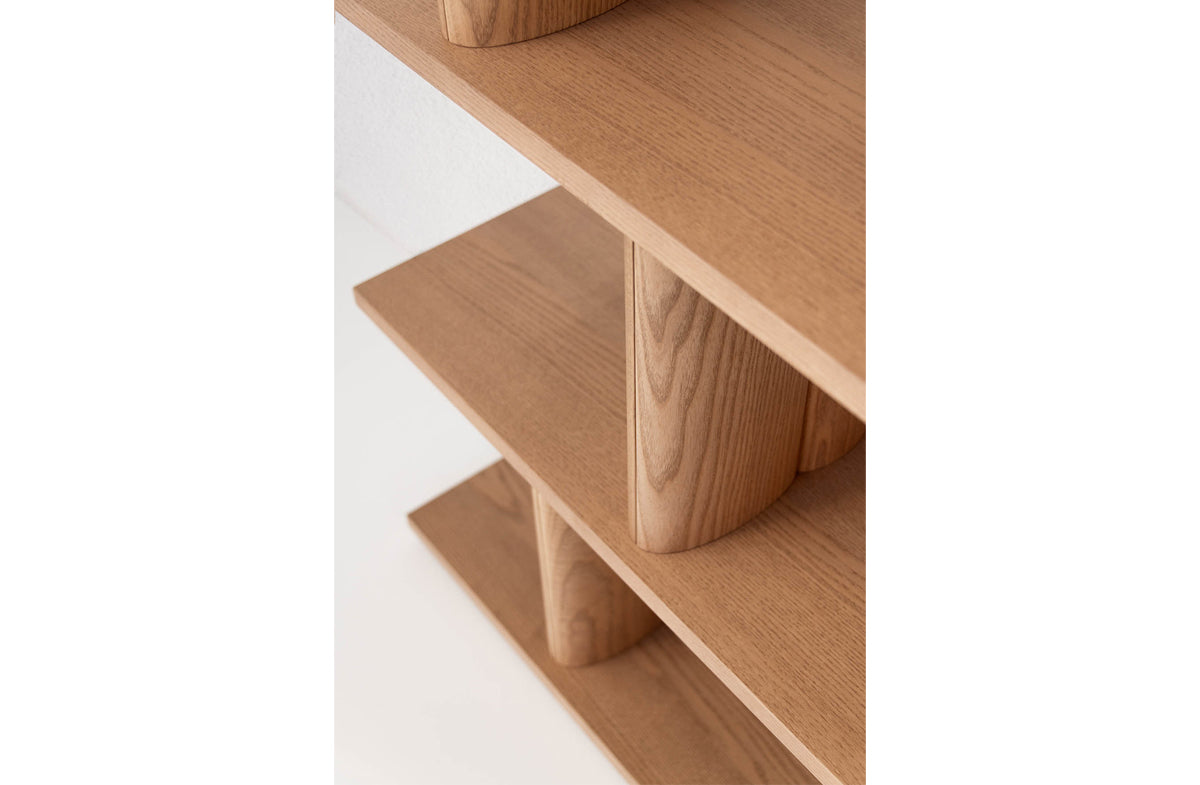 Bookcase 04541