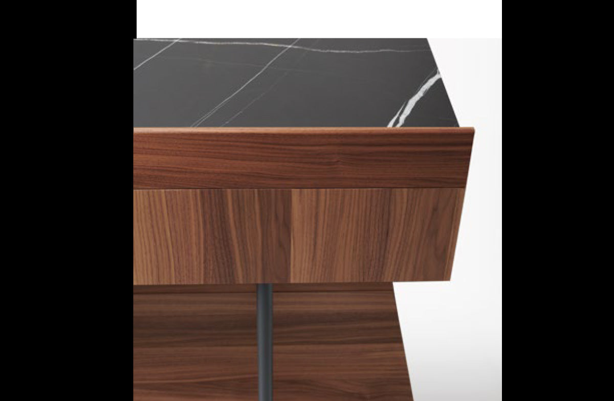 Console 04547