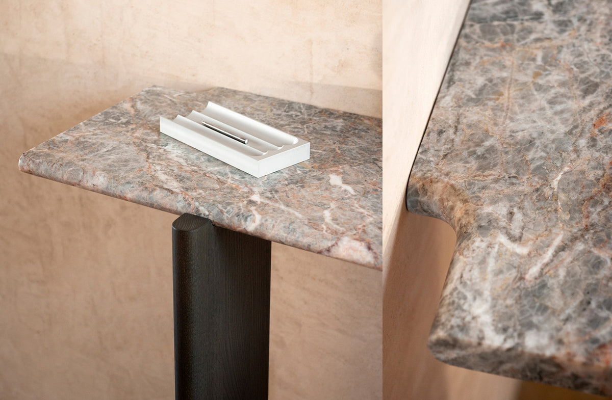 Console 04558